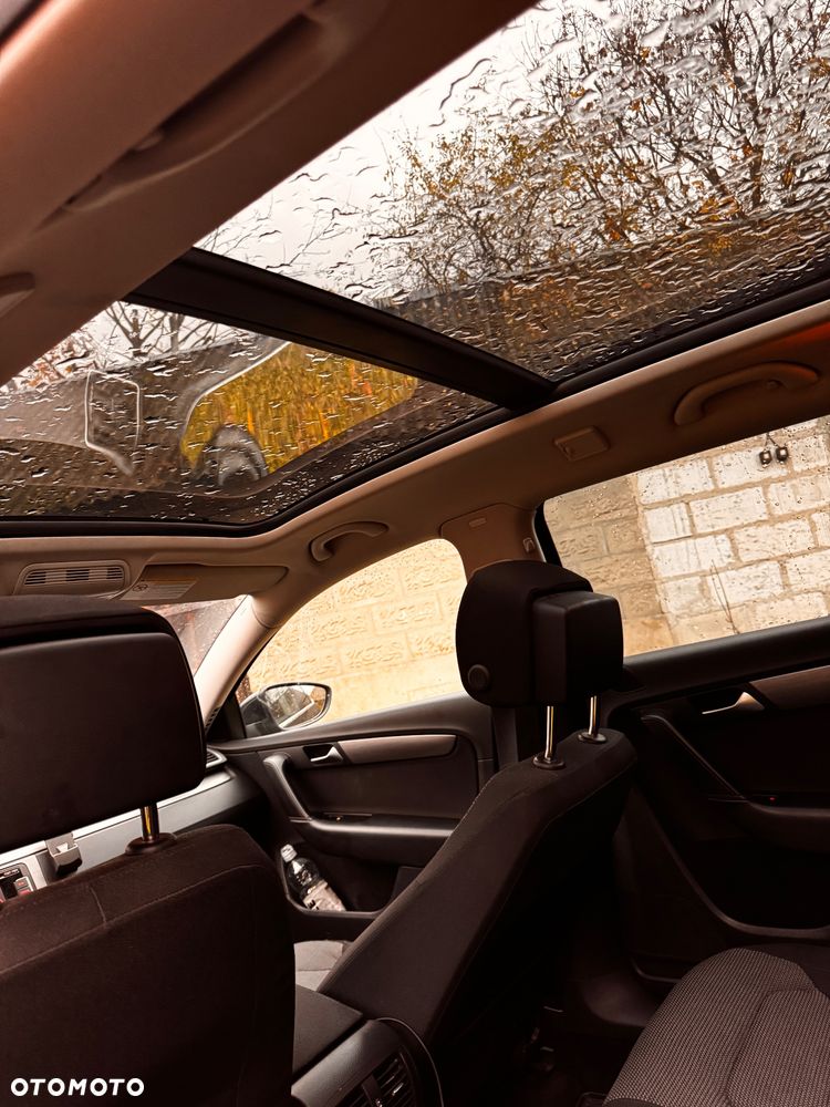 Volkswagen Passat 2.0 TDI Comfortline DSG - 24