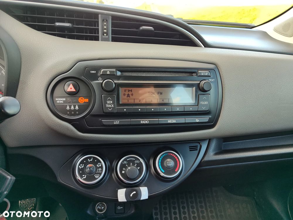 Toyota Yaris 1.0 Premium - 13