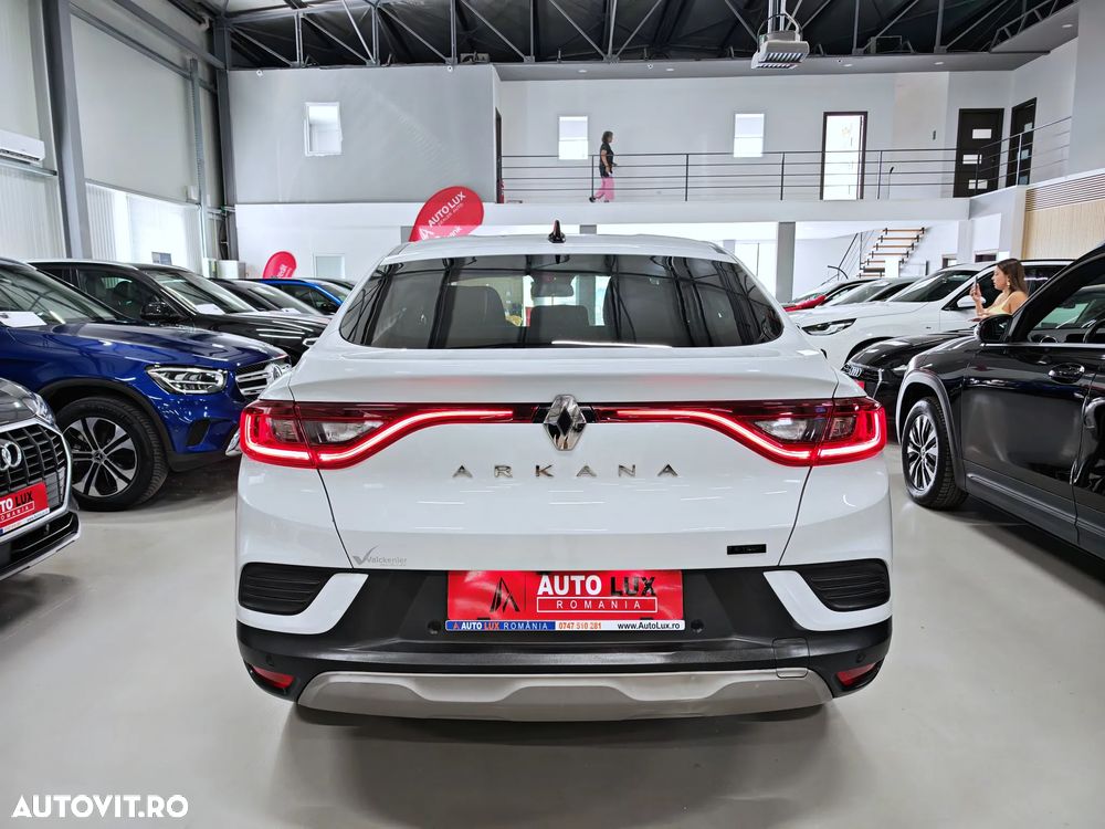 Renault Arkana E-TECH 145 Evolution - 30