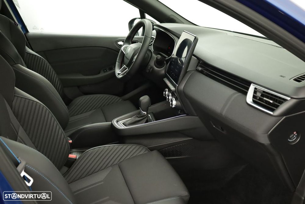 Renault Clio - 22