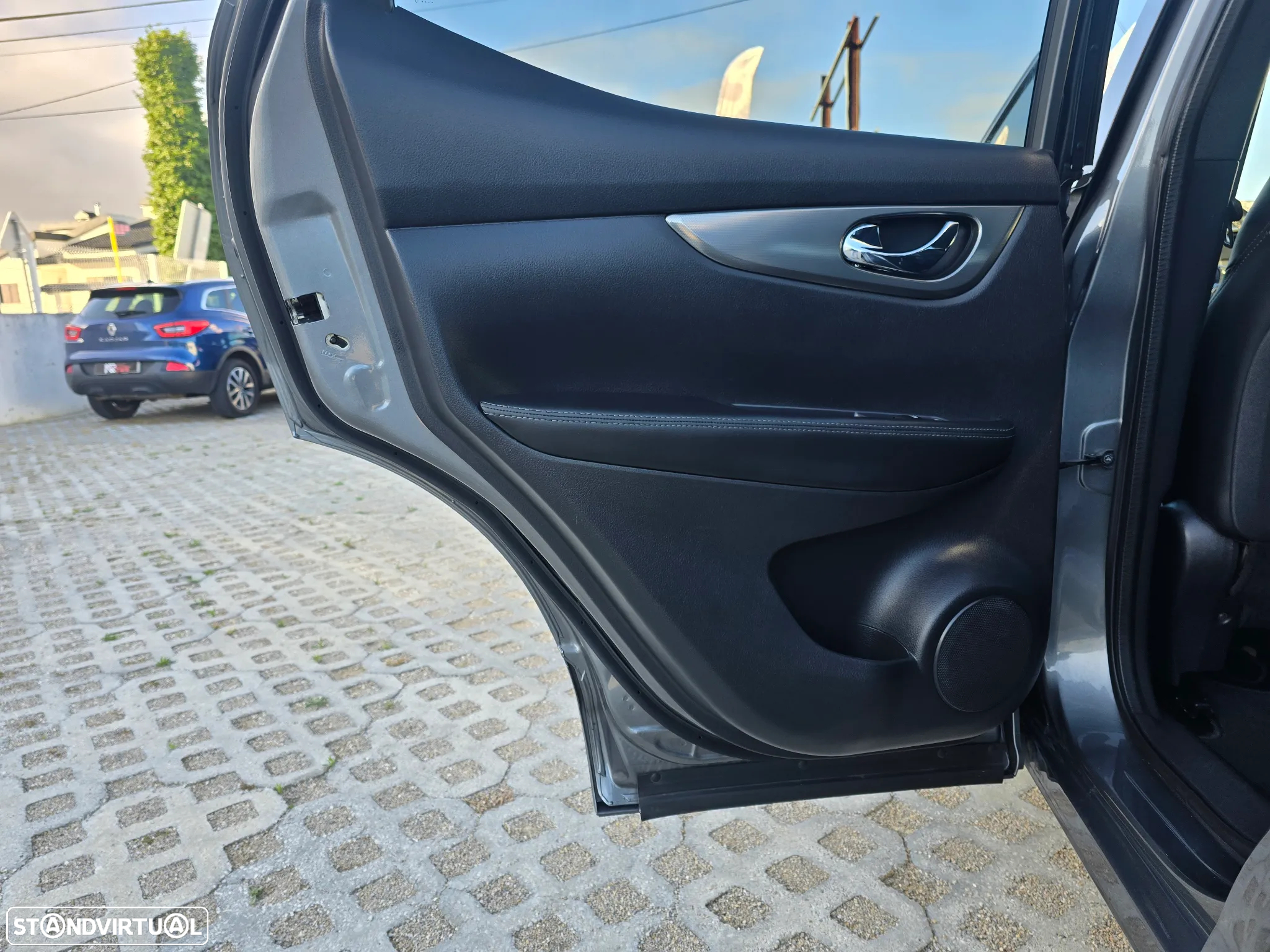 Nissan Qashqai 1.5 dCi DCT TEKNA+ - 42