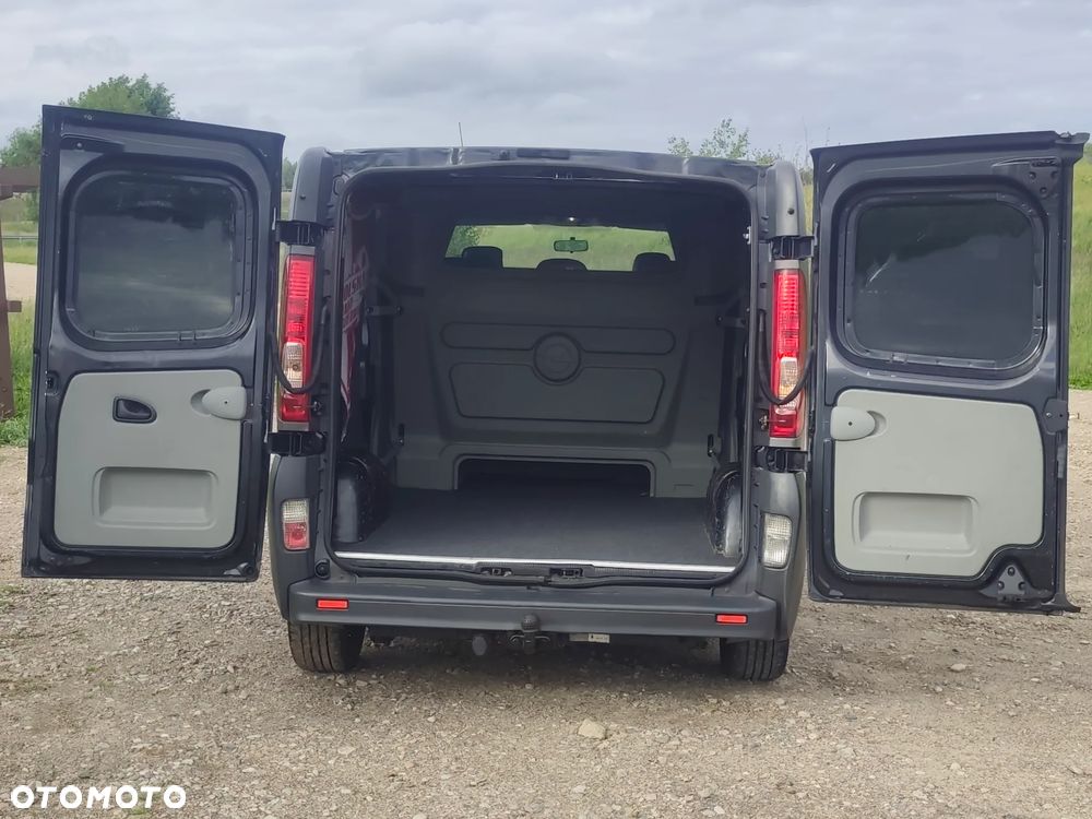 Opel Vivaro - 12