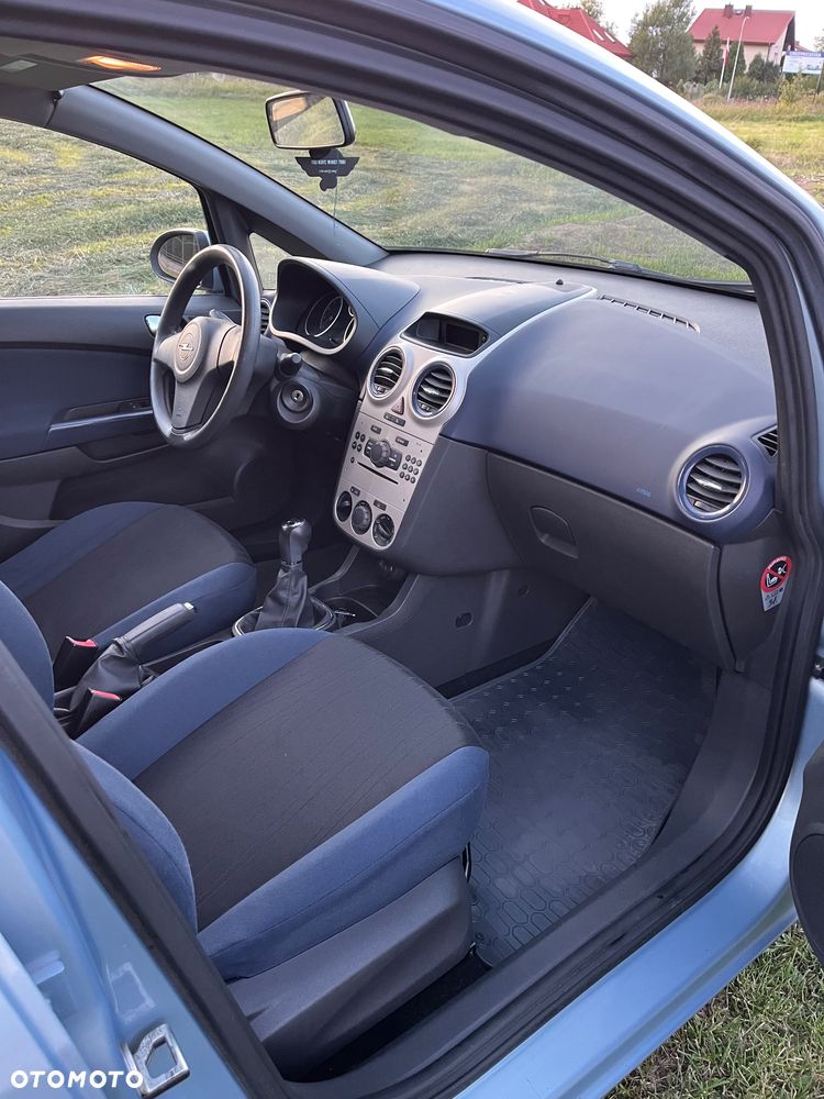 Opel Corsa 1.2 16V Enjoy - 10