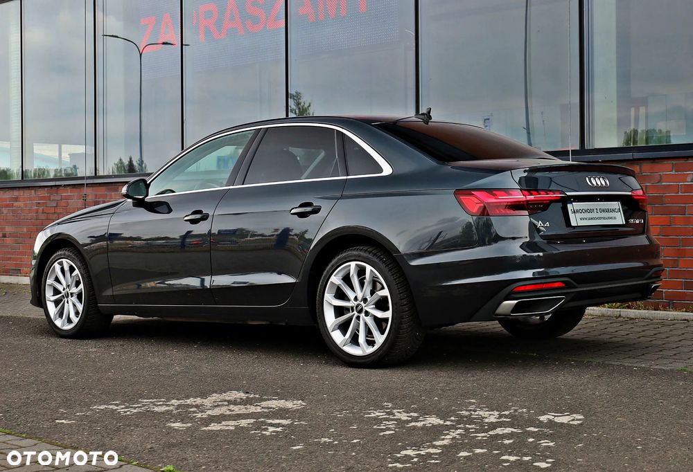 Audi A4 Limousine - 12