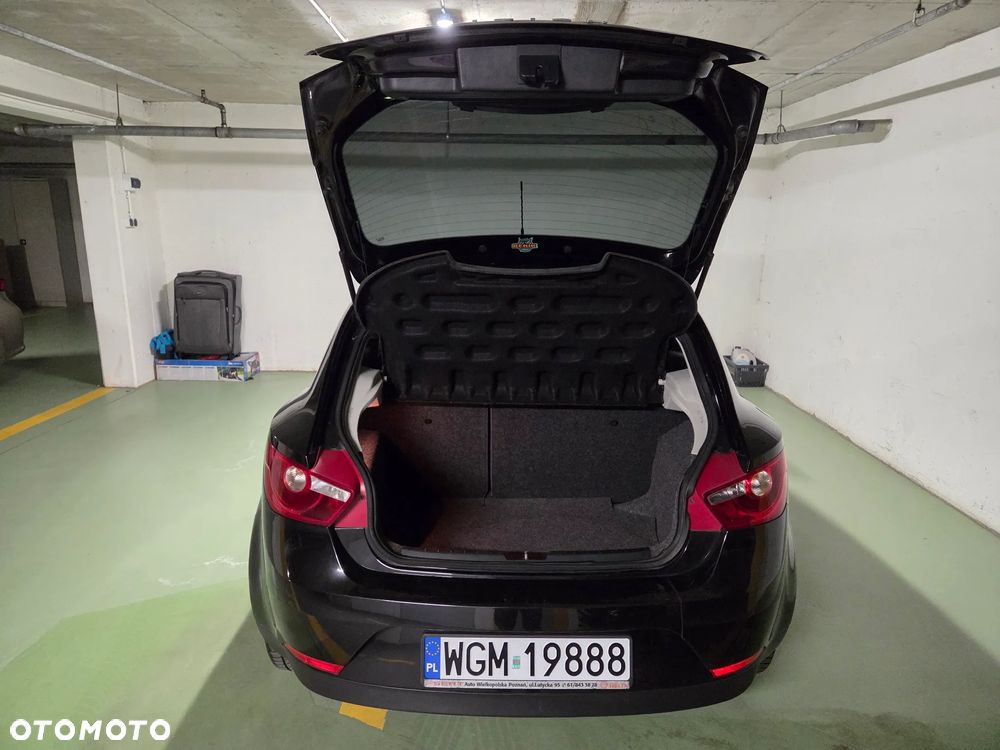 Seat Ibiza SC 1.4 16V Style - 12