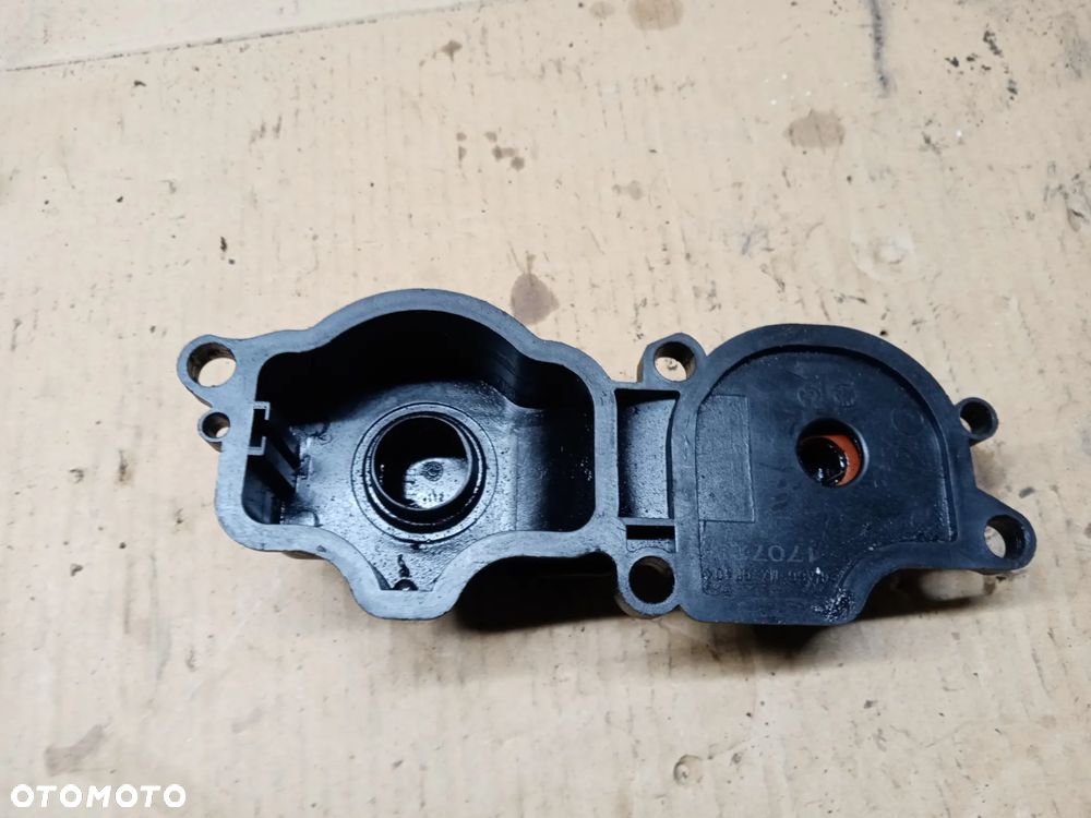 Odma separator oleju BMW 5 E39 3.0D M57 170723 - 4