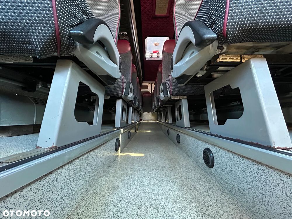 Mercedes-Benz Sprinter 519 - 12