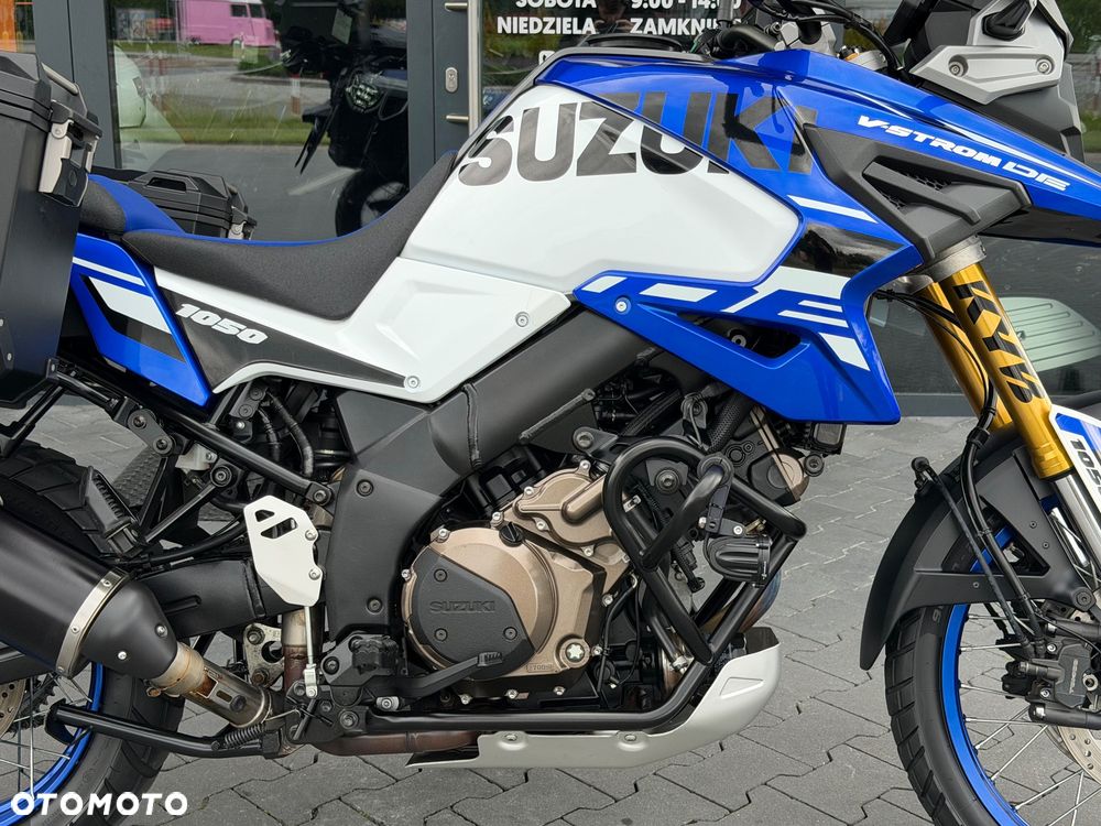Suzuki V-STROM - 7