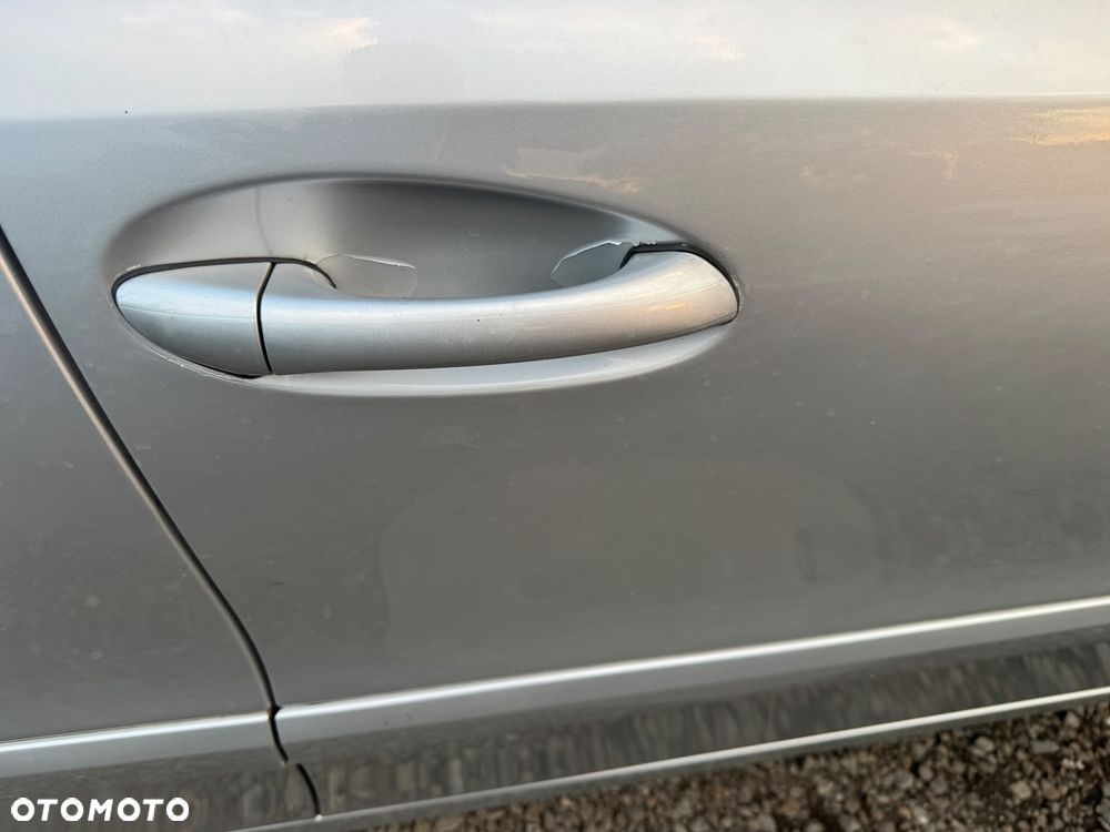 Mercedes-Benz Klasa E 200 Kompressor Automatik Classic - 23