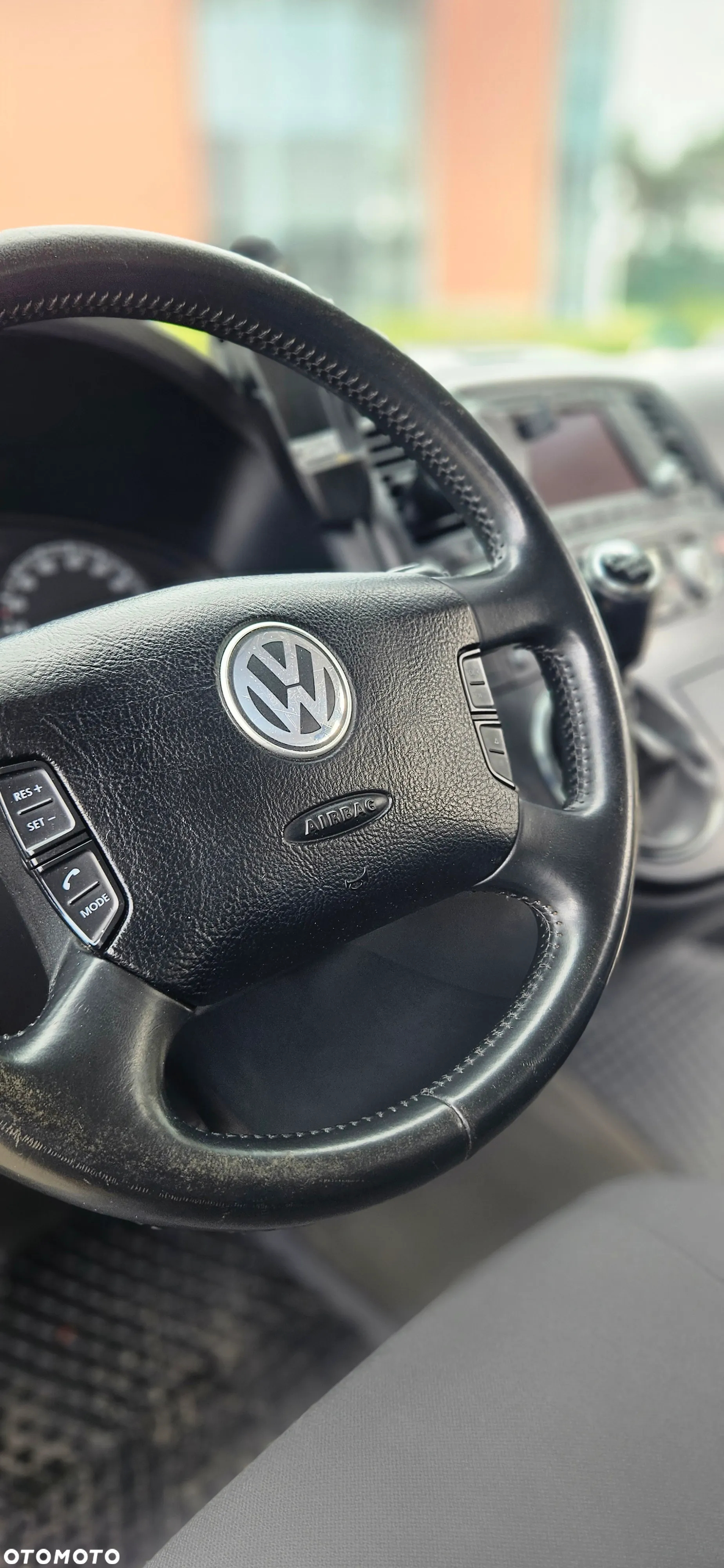 Volkswagen Multivan - 11