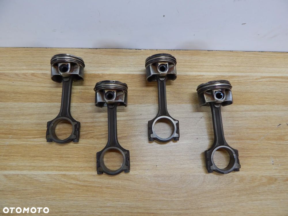 Tłok + korbowód 1.2 TCe H5F Dacia Renault Nissan 09-20 Łuków części - 1