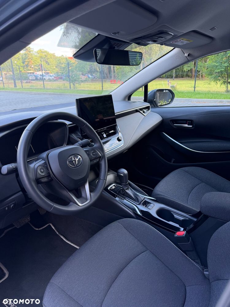 Toyota Corolla 1.8 Hybrid Comfort - 12