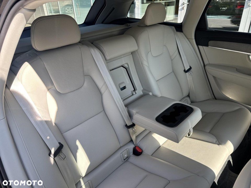 Volvo V90 - 11