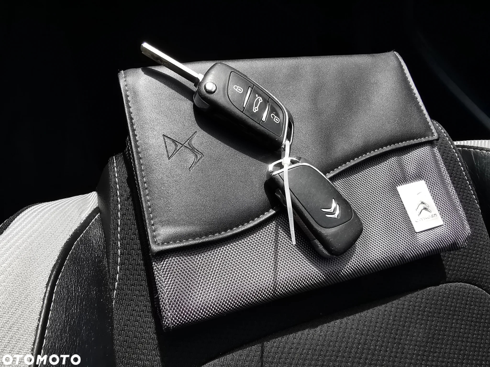 Citroën DS4 2.0 BlueHDi SoChic S&S - 13