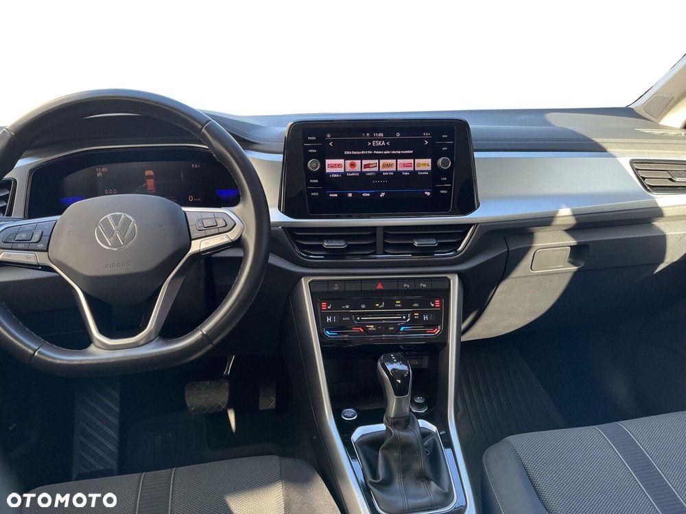 Volkswagen T-Roc - 16