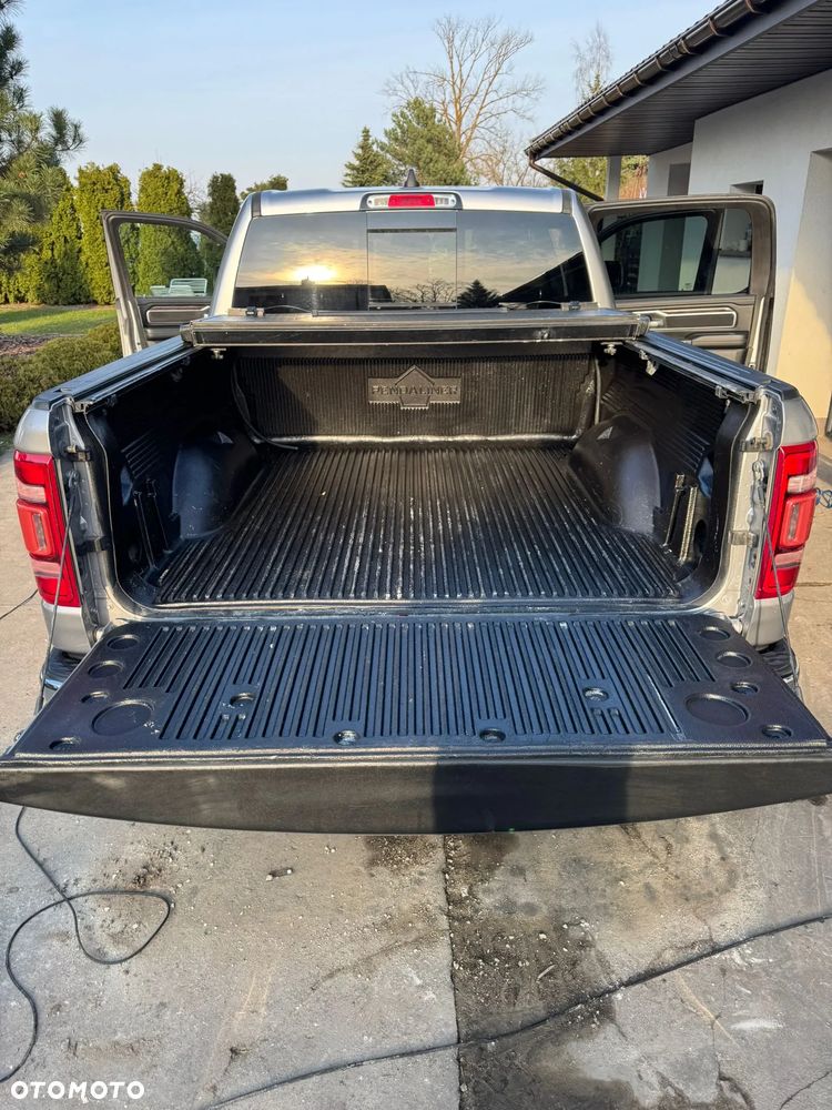 RAM 1500 5.7 Crew Cab Laramie - 30