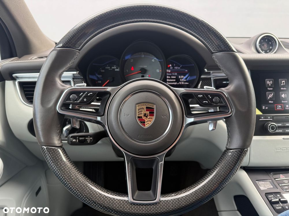 Porsche Macan - 15