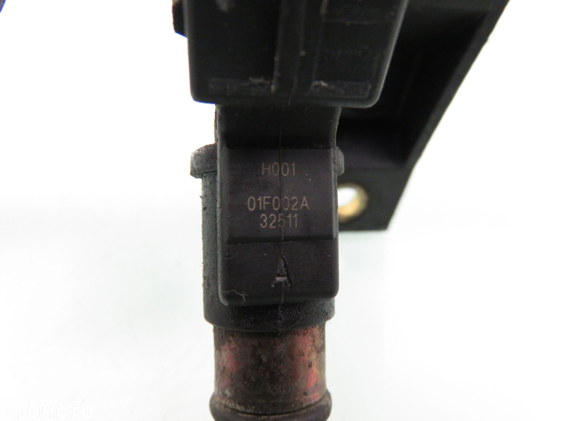 LISTWA WTRYSKOWA PEUGEOT 206 1.1 9628982980 01F002A - 2