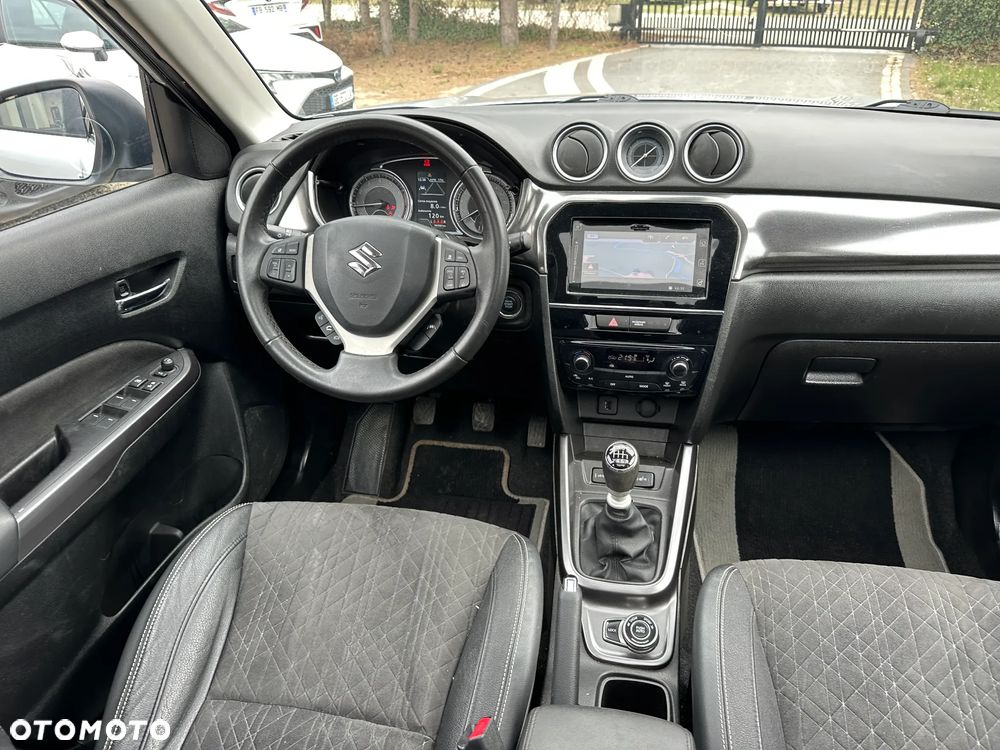 Suzuki Vitara 1.4 Boosterjet Premium 4WD - 14