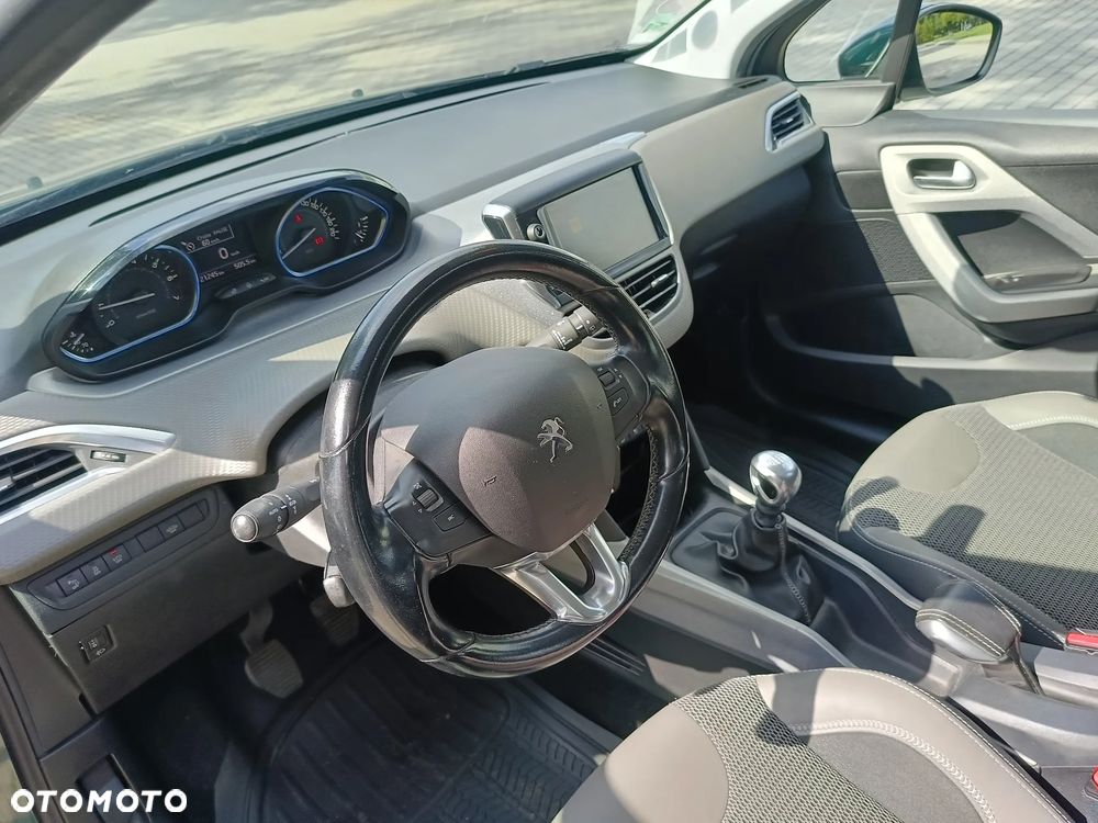 Peugeot 2008 PureTech 130 GPF Stop&Start Signature - 18