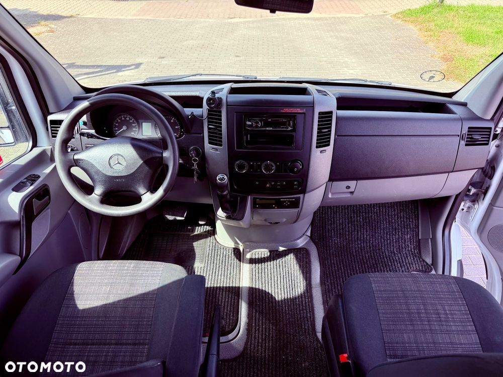 Mercedes-Benz SPRINTER 516 - 16