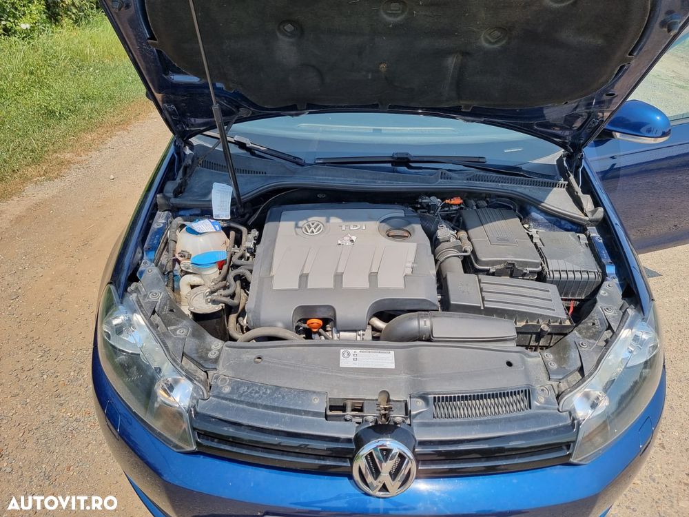 Volkswagen Golf - 10