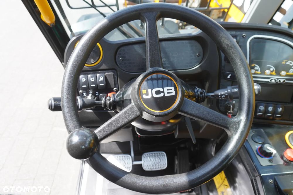 JCB 525-60T5 / 2022 / 860 MTH! / 2,5 t / zasięg 6 m / joystick - 27