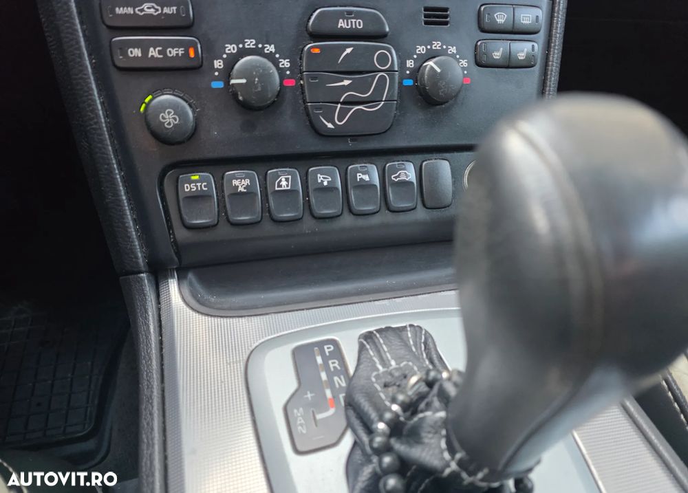 Volvo XC 90 2.4 D Aut. 7 locuri - 11
