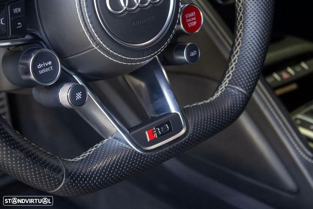 Audi R8 Coupé 5.2 FSI V10 Plus S tronic - 19