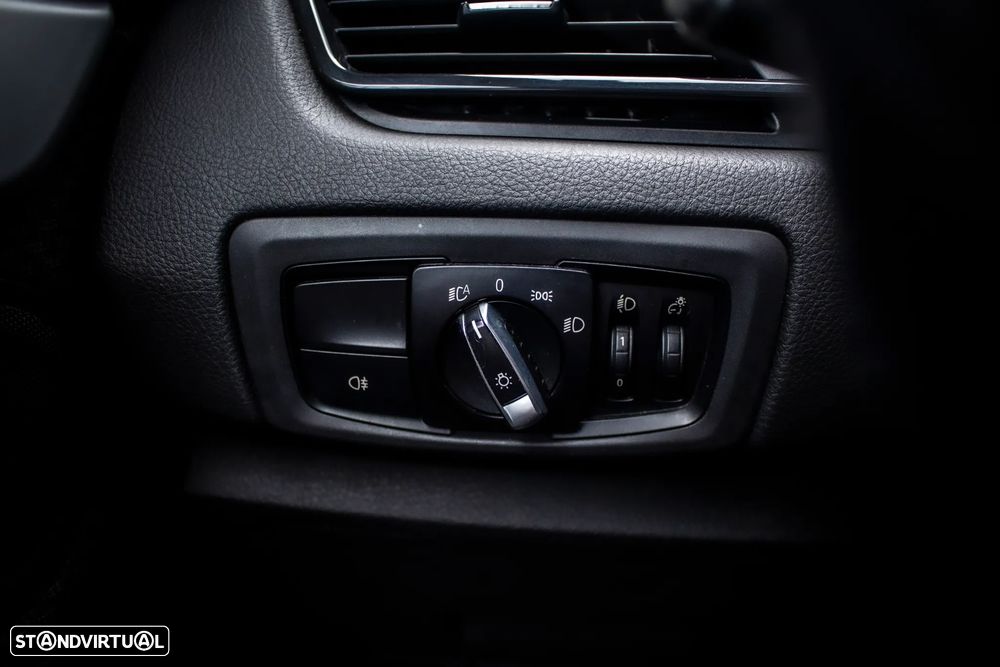 BMW 216 Active Tourer d Advantage - 18