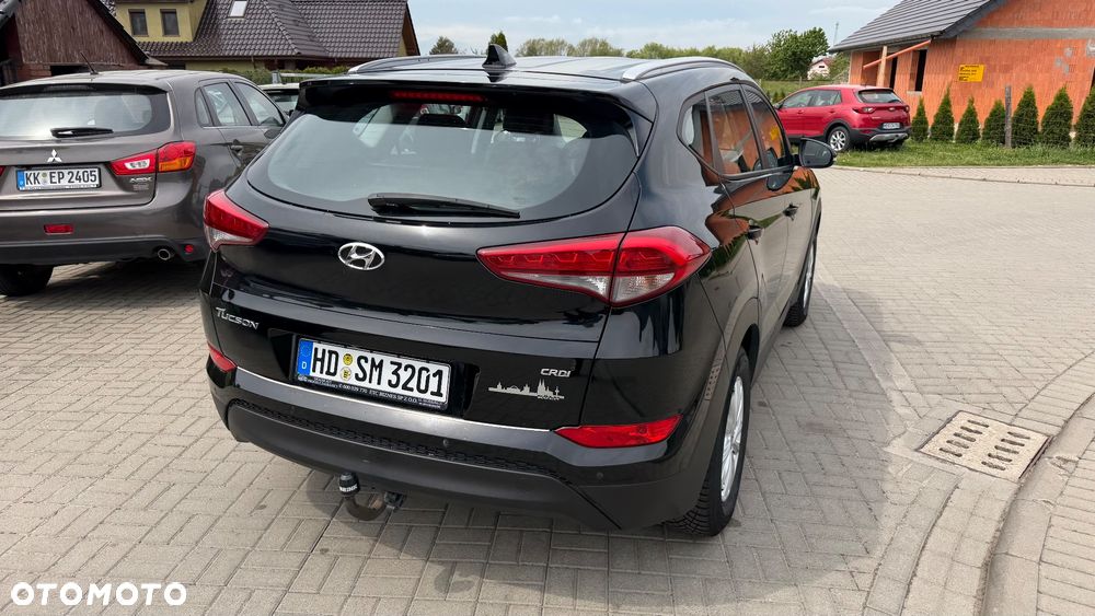 Hyundai Tucson 1.7 CRDI BlueDrive Style 2WD - 7