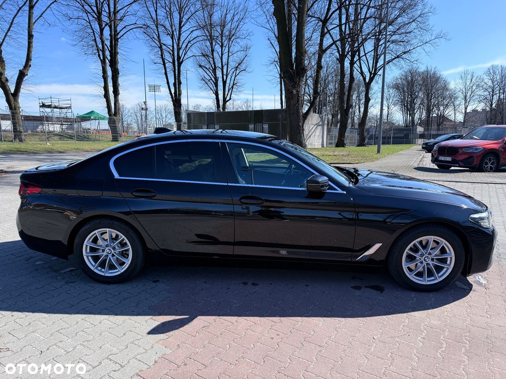 BMW Seria 5 518d - 4
