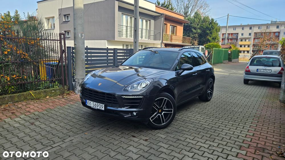 Porsche Macan Standard - 1
