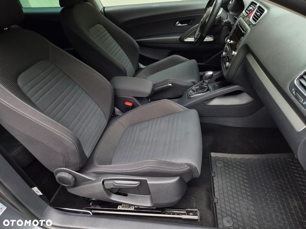 Volkswagen Scirocco 2.0 TDI DSG - 12
