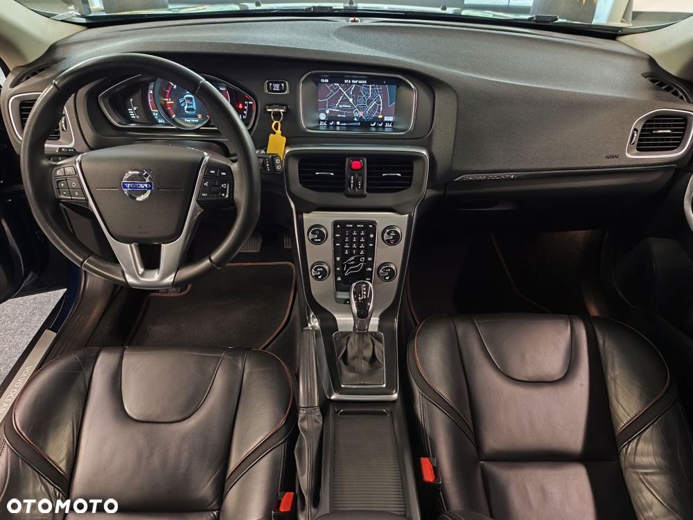Volvo V40 D3 Ocean Race - 10