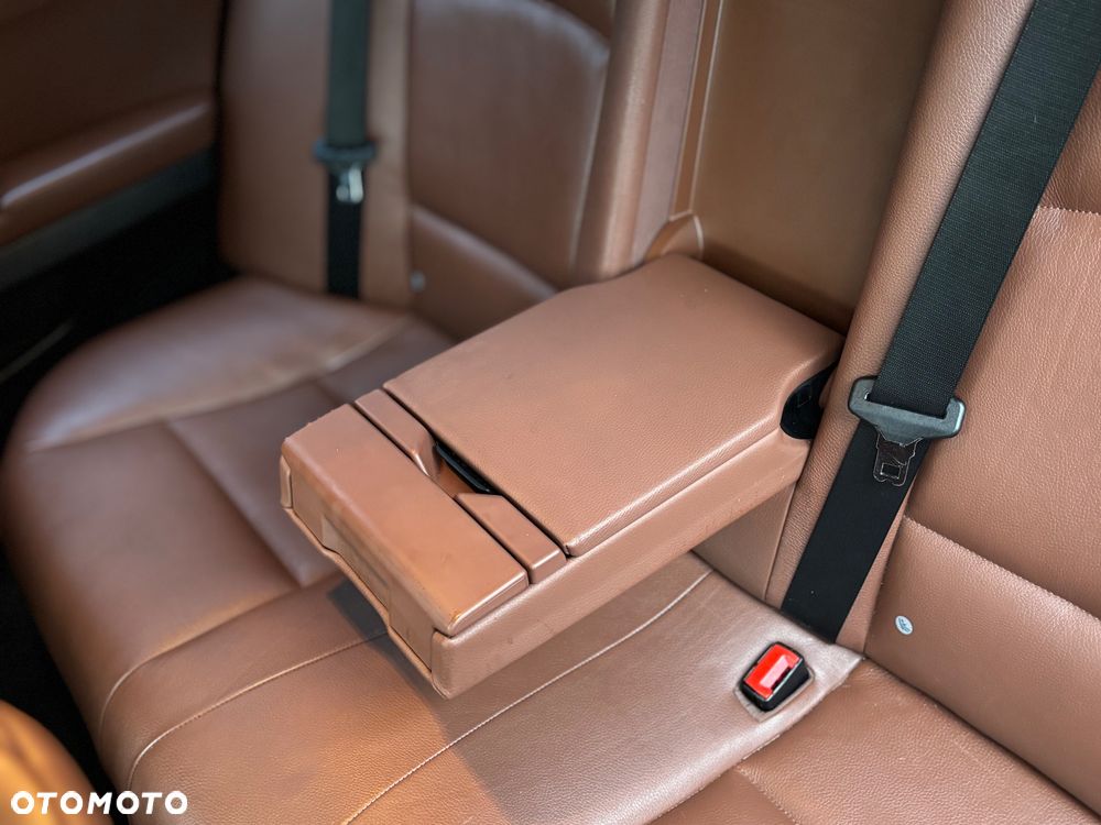 BMW Seria 5 535i - 24