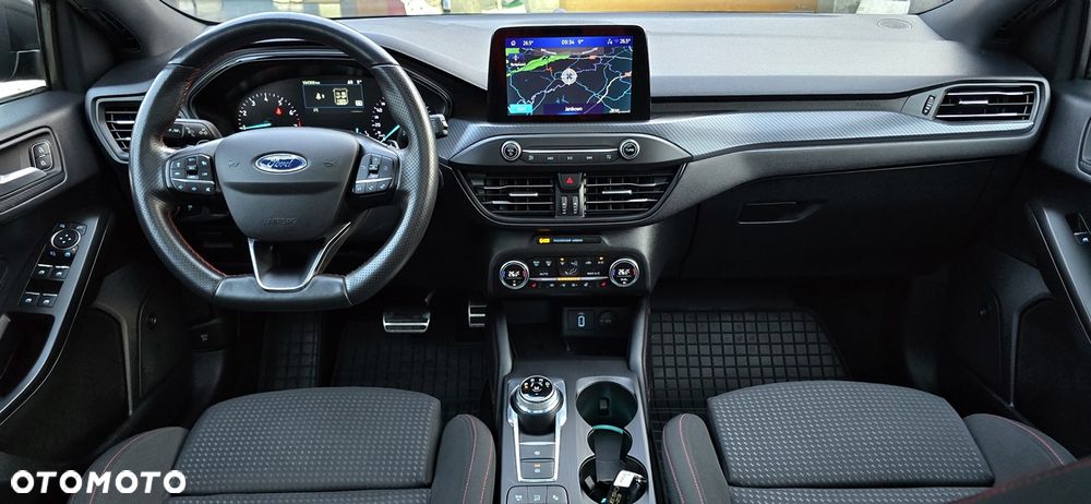 Ford Focus 1.5 EcoBoost ST-Line - 14