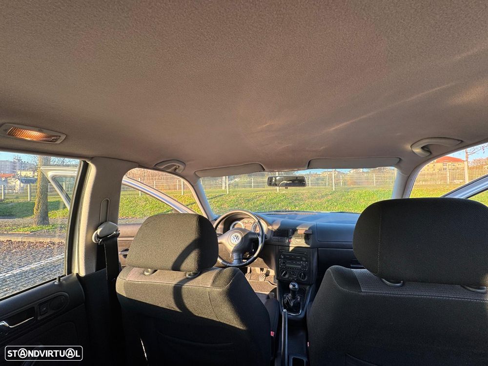 VW Golf 1.4i 25 Anos - 14