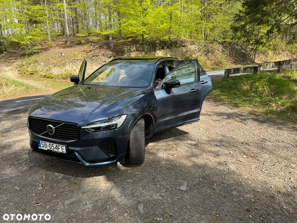 Volvo XC 60 T6 Plug-In Hybrid AWD Plus Dark - 6