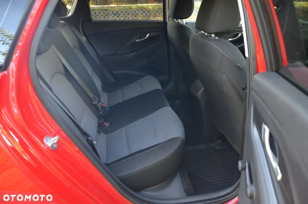 Hyundai i30 1.5 DPI Modern - 20