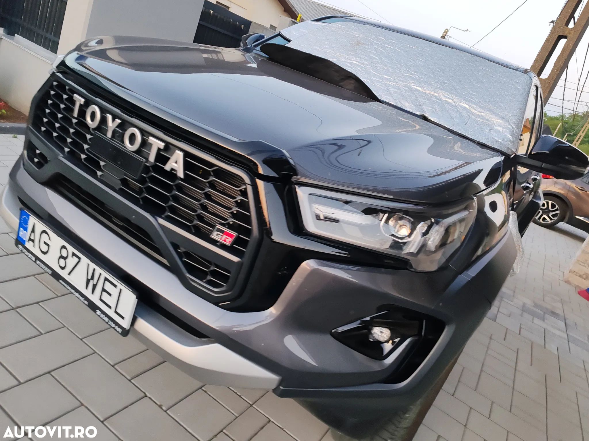 Toyota Hilux 2.8D 204CP 4x4 Double Cab AT GR Sport II - 1