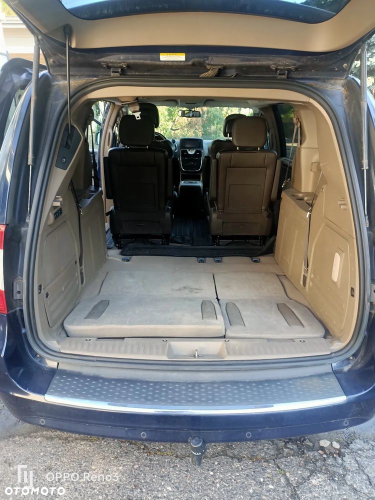 Lancia Voyager - 12