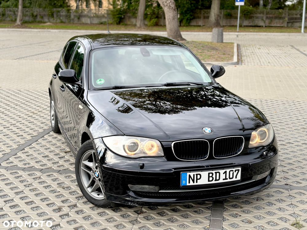 BMW Seria 1 2009 photo 2