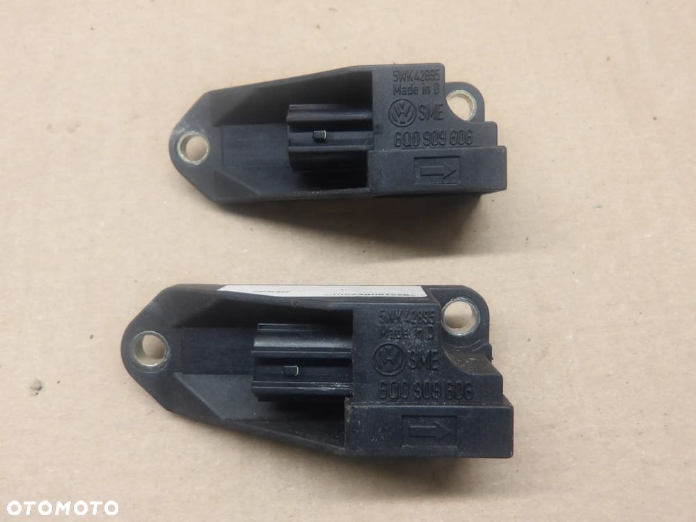 SEAT LEON I 1.9TDI CZUJNIK UDERZENIA BOCZNEGO 6Q0909606 - 1