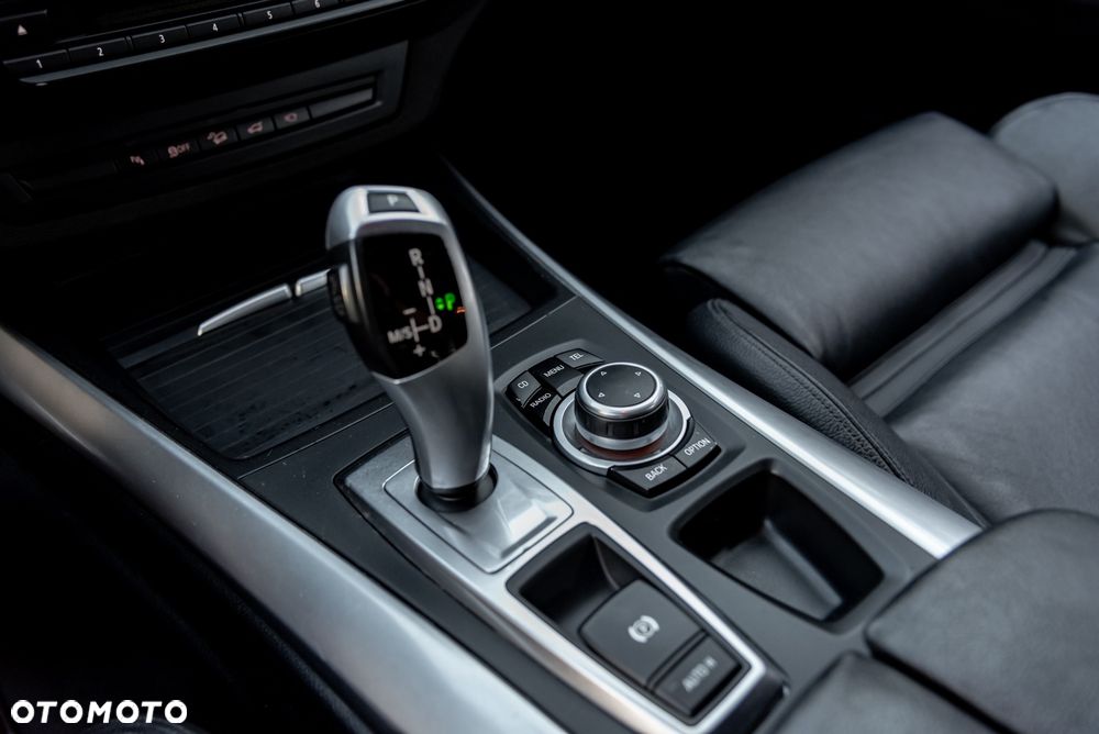 BMW X5 xDrive40d - 33
