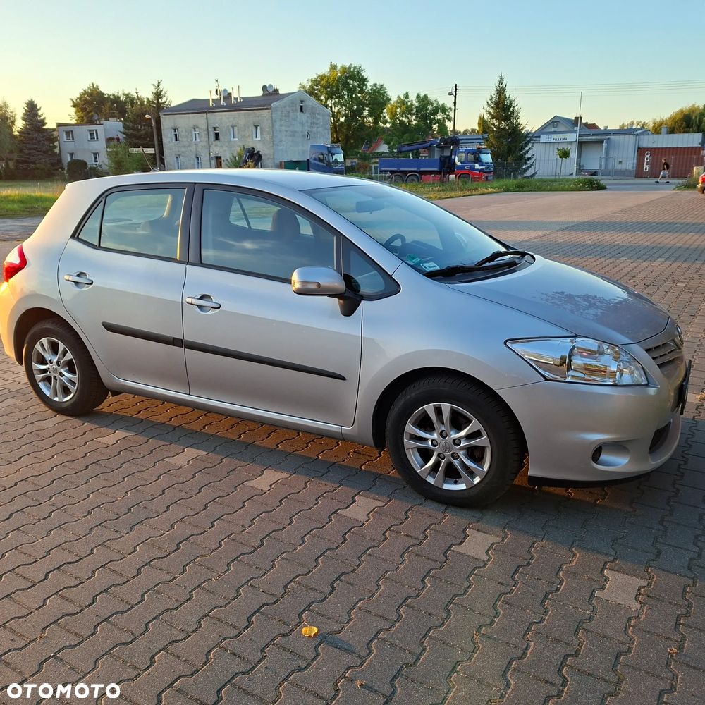 Toyota Auris - 4