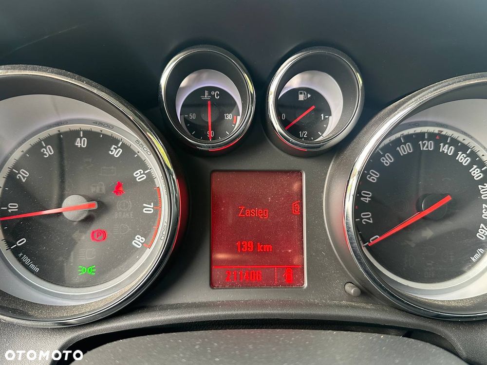 Opel Astra 1.4 Turbo Cosmo - 6