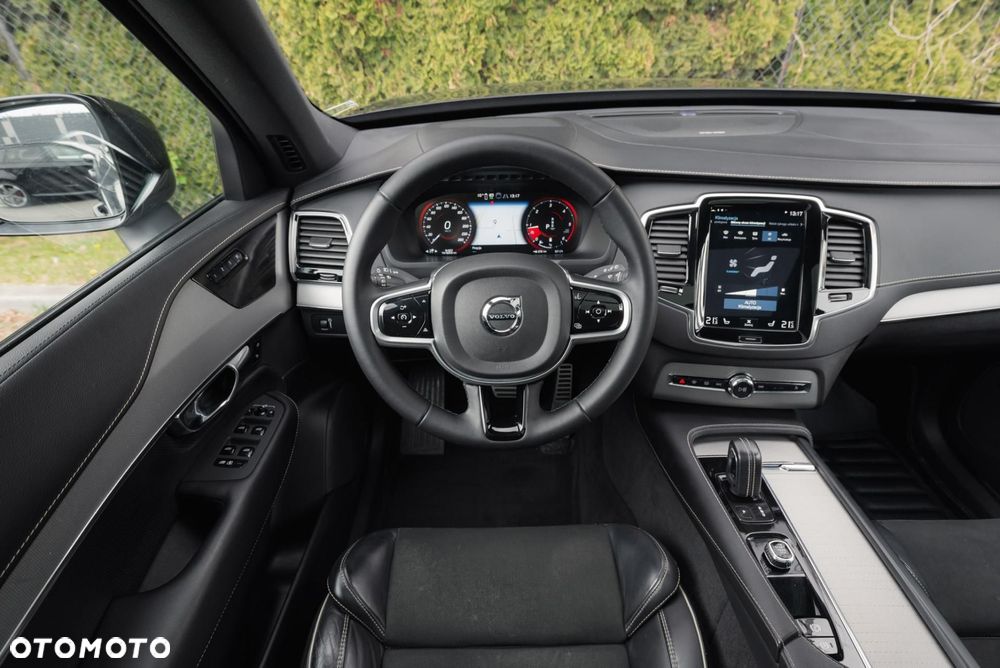 Volvo XC 90 B5 D AWD R-Design - 12