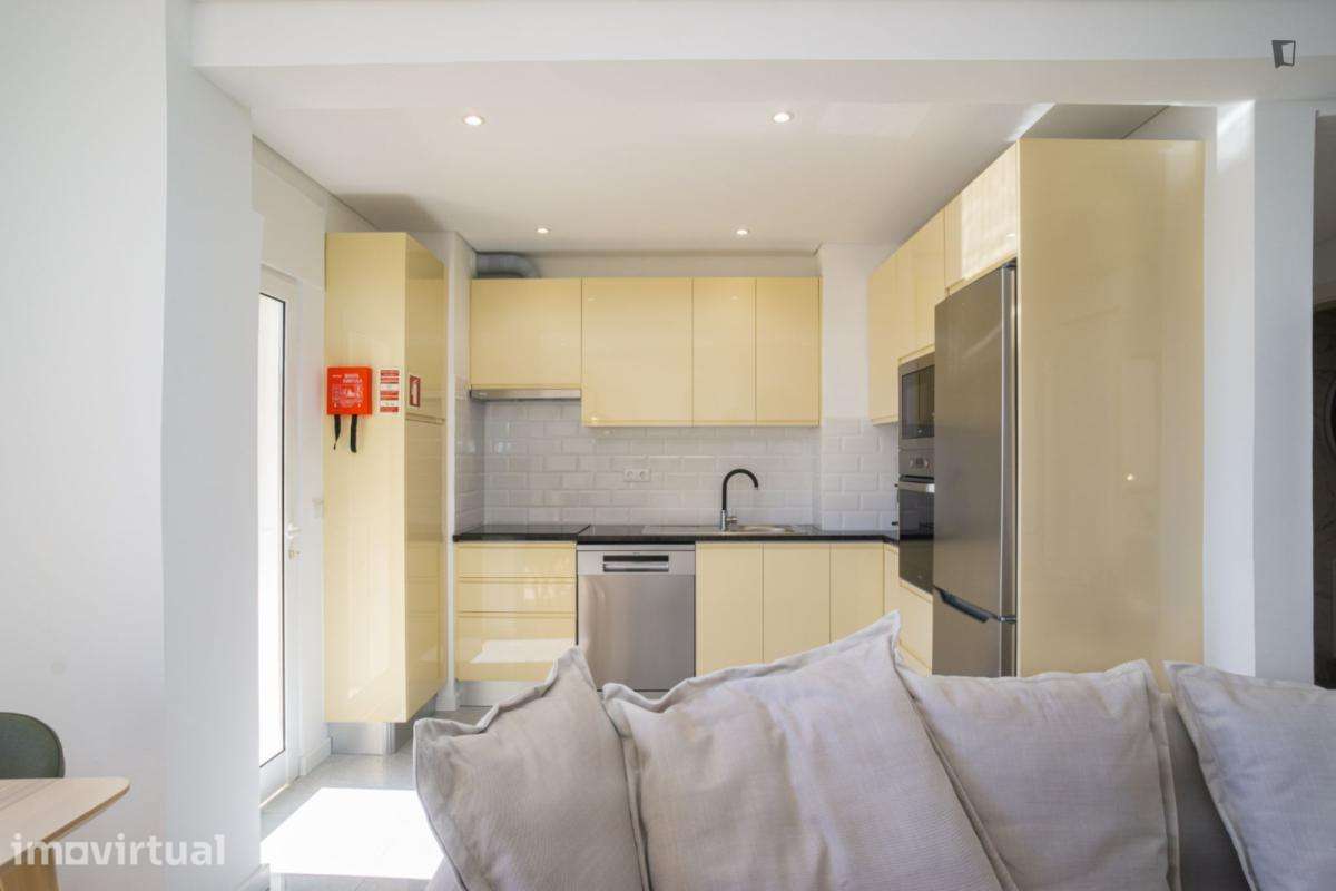 Apartamento com 2 quartos - localizado em Faro - Grande imagem: 3/15