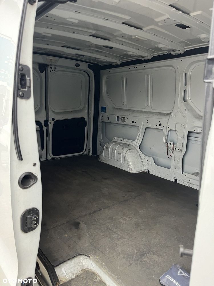 Renault Trafic - 6